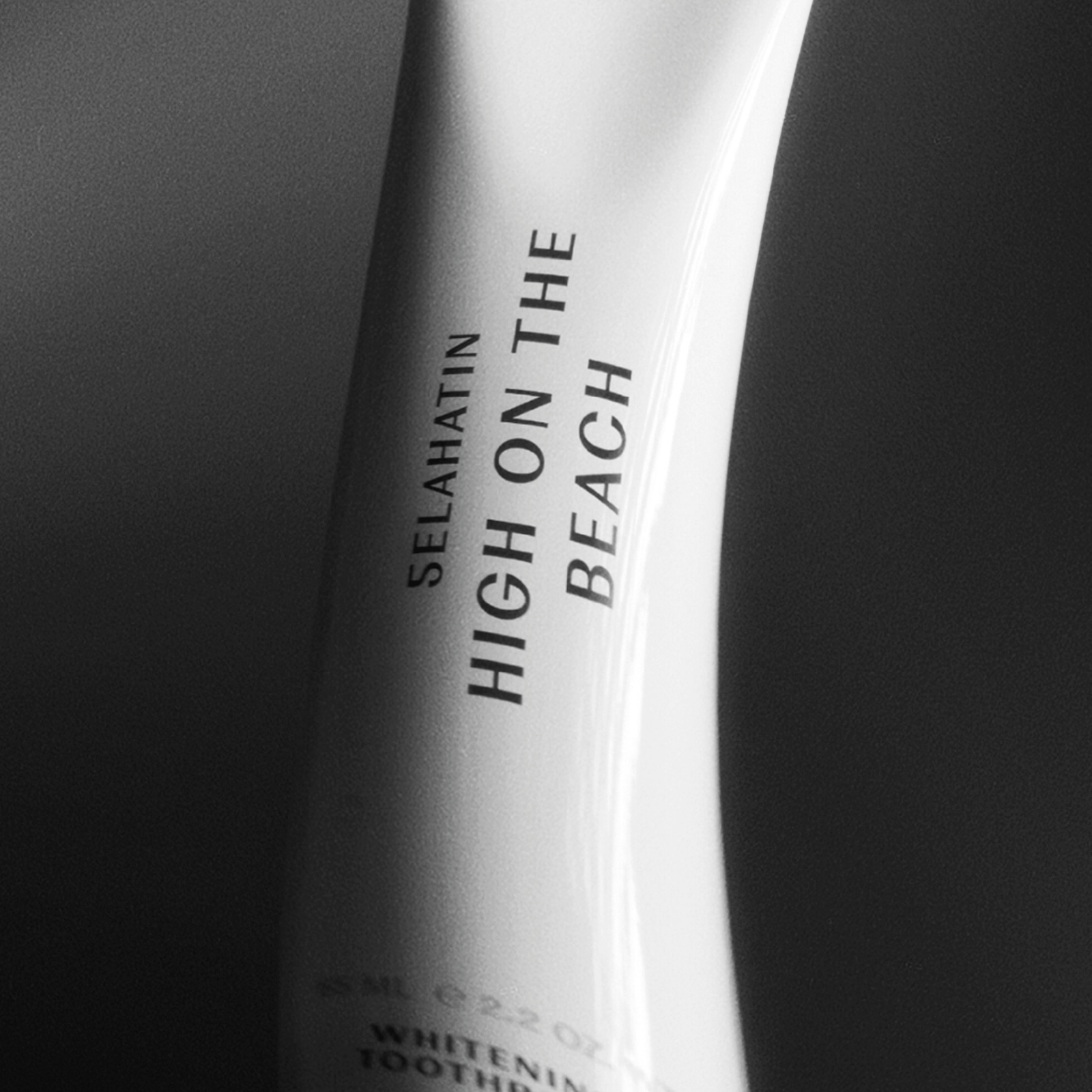 High On The Beach Whitening Toothpaste - TYPEYOURSKIN - SELAHATIN - TYPEYOURSKIN