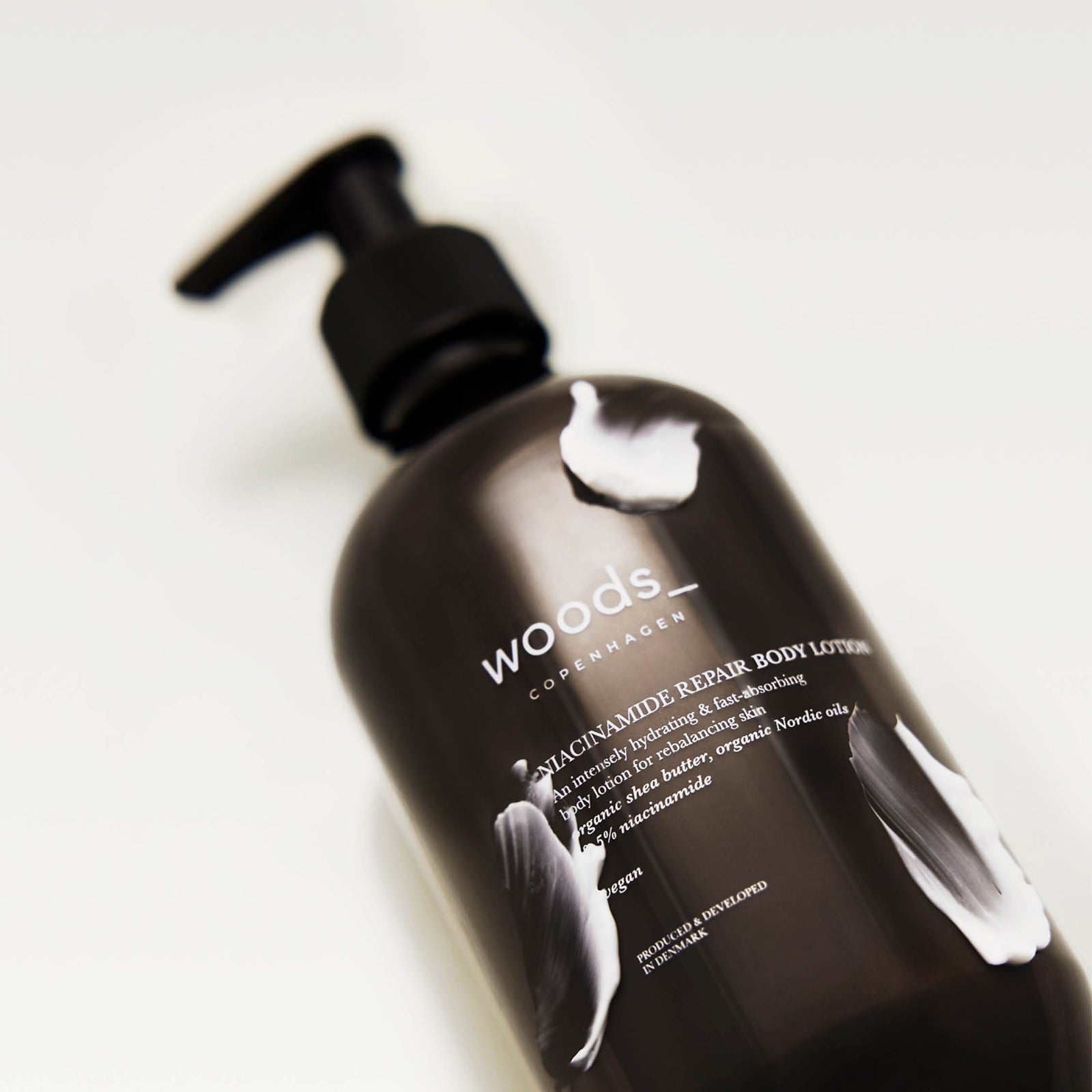 WOODS COPENHAGEN Niacinamide Body Lotion clean vegan skincare oil control barrier boost non-toxic beauty